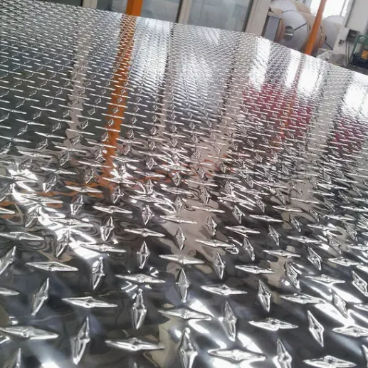 Aluminium Tread Checker Plate 1050 1060 1100 3003 5052 6061 Aluminium Tread Checker Plate 1050 1060 1100 3003 5052 6061